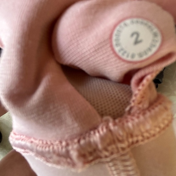 Lululemon Sport Bra size 2 Pink - Picture 6 of 7